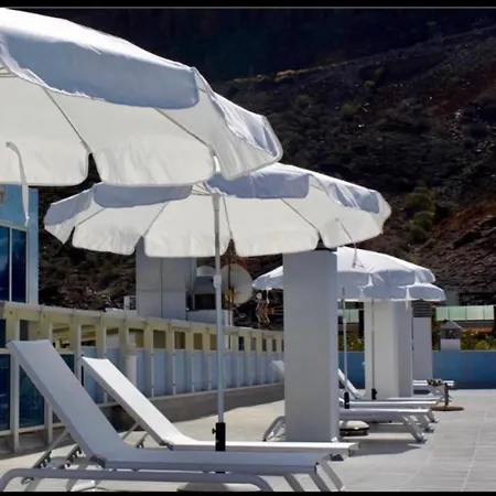Deisy 1g * Puerto De Mogan